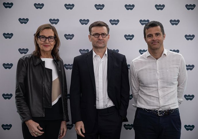 El CEO de Webhelp, Olivier Duha; la presidenta a Espanya, Helena Guardans, i el CEO de Webhelp Espanya, Julio Jolín
