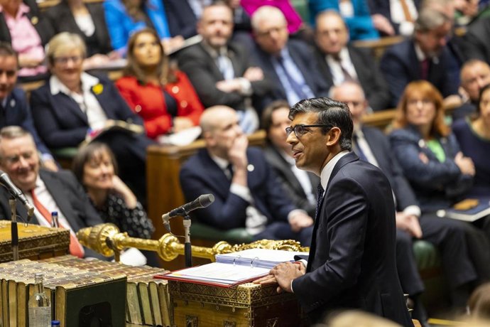 Rishi Sunak, primer ministro de Reino Unido, comparece en la Cámara de los Comunes