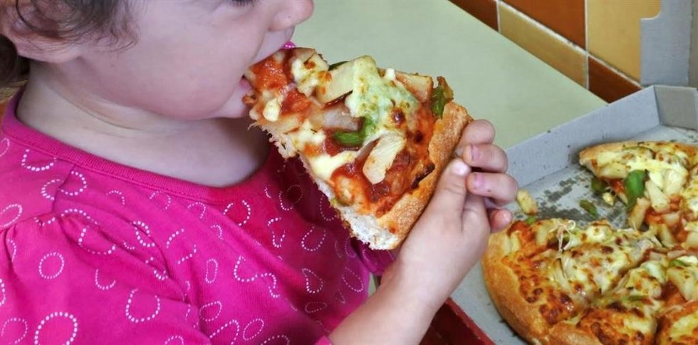 _Un Niño Comiendo