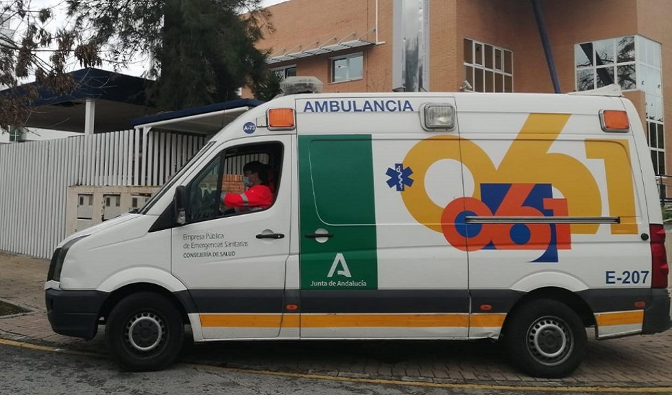 Archivo - Una ambulancia de la Empresa Pública de Emergencias Sanitarias, en una foto de archivo.  