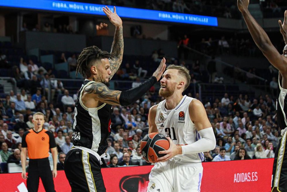 Archivo - Daniel Hackett y Dzanan Musa