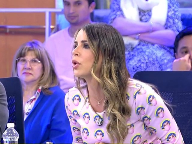 CRISTINA PORTA EN EL PLATÓ DE 'SÁLVAME DIARIO'