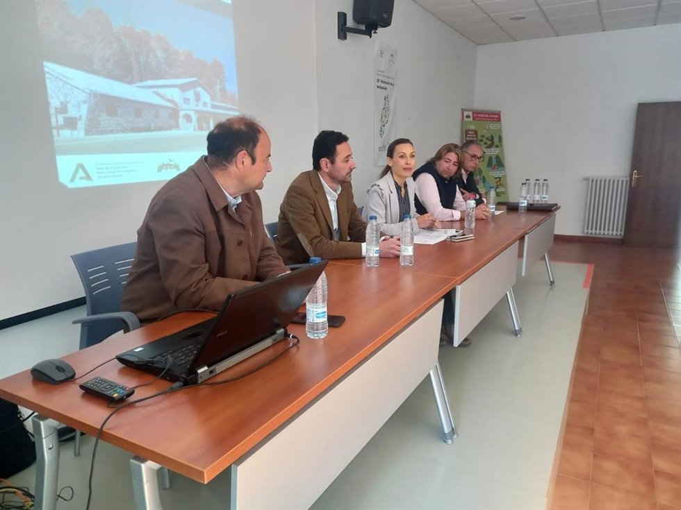 Jornadas dedicadas a empresas del turismo celebradas en el Centro de Visitantes Torre del Vinagre.