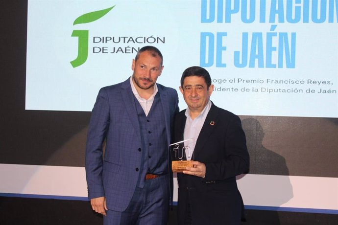 Diputación de Jaén recibe uno de los Premios Intelec