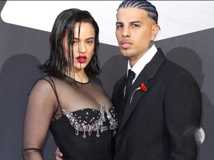 Rosalía y Raw Alejandro han anunciado su compromiso matrimonial