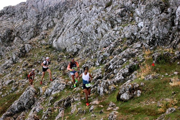 Archivo - La trail Abades Stone Race se celebrará este domingo en la Sierra de Loja con un récord de 900 inscripciones