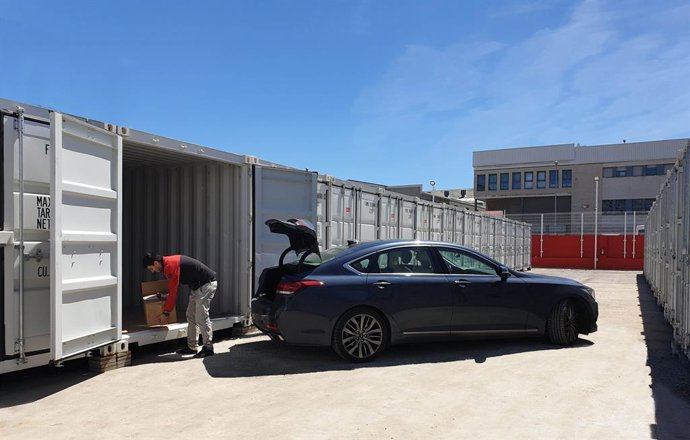 Trasteros y almacenes de alquiler en Trastering.