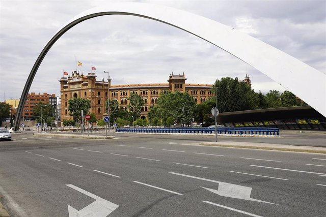 Archivo -  Puente de Ventas cercano a la Plaza de Toros de Las Ventas