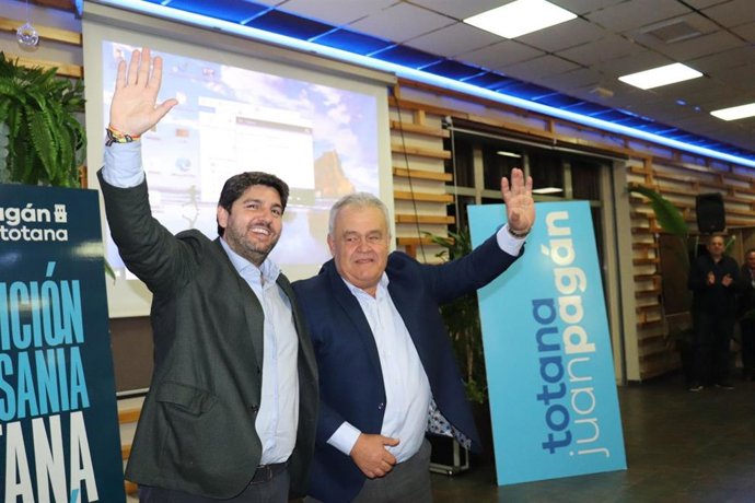 López Miras y el candidato del PP a la alcaldía de Totana, Juan Pagán