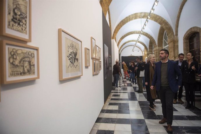 La exposición 'La cabaña central' de Carlos Edmundo de Ory en Diputación.