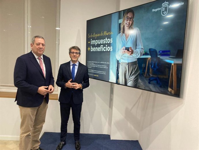 Presentación de la campaña '-Impuestos+Beneficios'