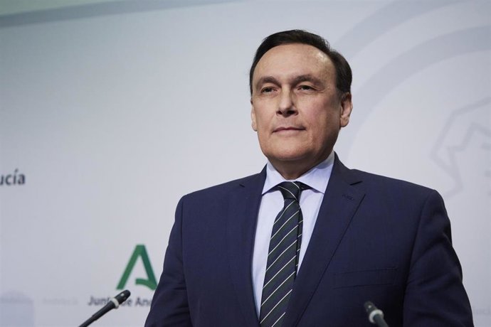 Archivo - El consejero de Universidad e Innovación de la Junta de Andalucía, José Carlos Gómez Villamandos, foto de recurso