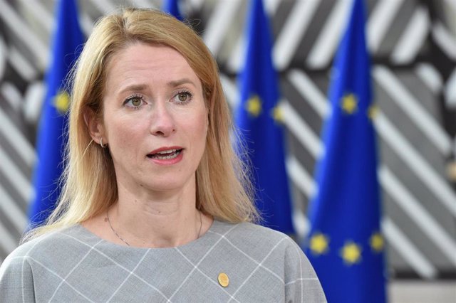 Archivo - FILED - 23 June 2022, Belgium, Brussels: Estonian Prime Minister Kaja Kallas speaks to media as she arrives for the EU-Western Balkans Summit. Photo: Gaetan Claessens/European Council/dpa - ATTENTION: editorial use only and only if the credit me