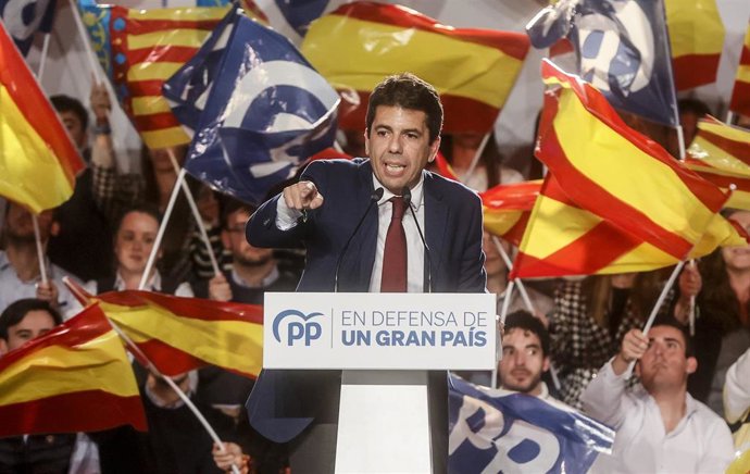Archivo - El presidente del PP en la Comunidad Valenciana, Carlos Mazón, en el acto 'En defensa de un gran país'