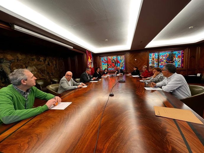 El Ayuntamiento de León adjudica la mejora de caminos en Oteruelo, Trobajo del Cerecedo y el Parque de La Granja