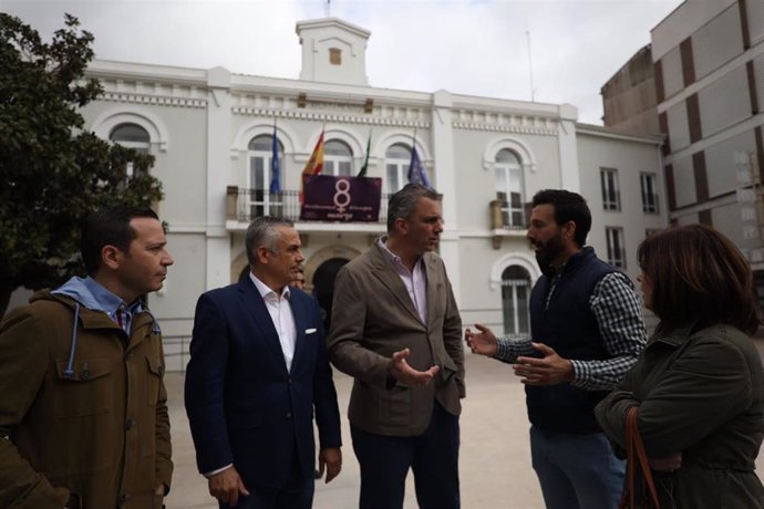 El vicepresidente de Vox, Javier Ortega Smith, visita Navalmoral de la Mata
