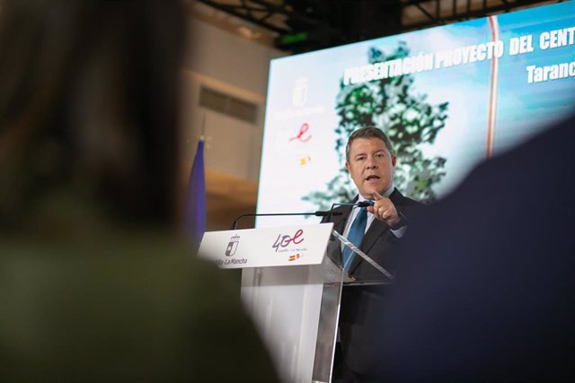 El presidente de Castilla-La Mancha, Emiliano García-Page, en Tarancón.