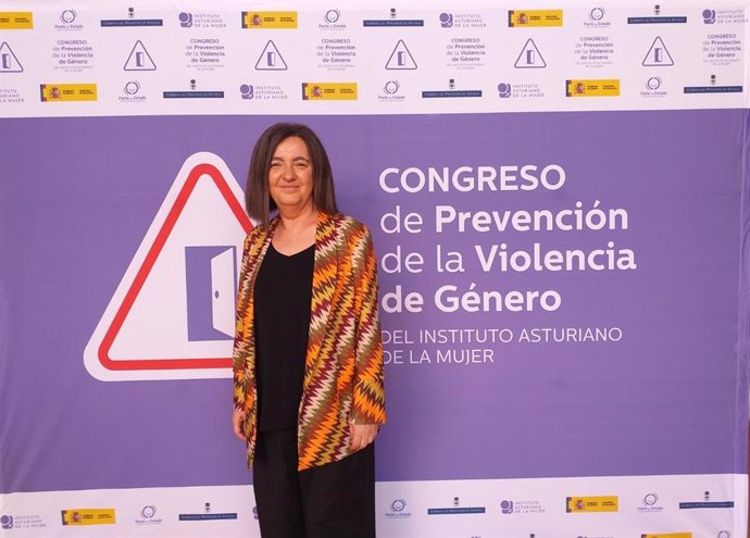 Nuria Varela, directora general de Igualdad del Principado de Asturias, tras la inauguración del  I Congreso de Prevención de la Violencia de Género, en el recinto ferial gijonés 'Luis Adaro'