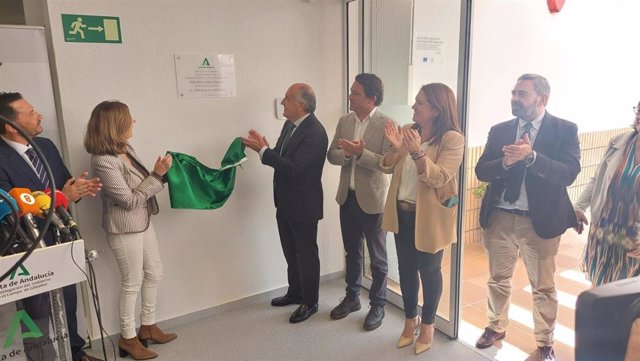 La consejera de Empleo, Empresa y Trabajo Autónomo, Rocío Blanco, inaugura en Algeciras (Cádiz) las nuevas instalaciones del Centro de Formación Punta Europa