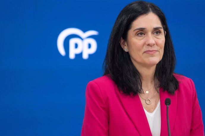 La secretaria general del PP gallego, Paula Prado, en rueda de prensa.