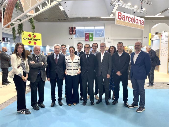 La directora general de Turismo de la Generalitat, Marta Domnech; el presidente de Fira de Barcelona, Pau Relat; el director general de Fira de Barcelona, Constantí Serrallonga, y el presidente de B-Travel, Martí Sarrate, inaguran B-Travel