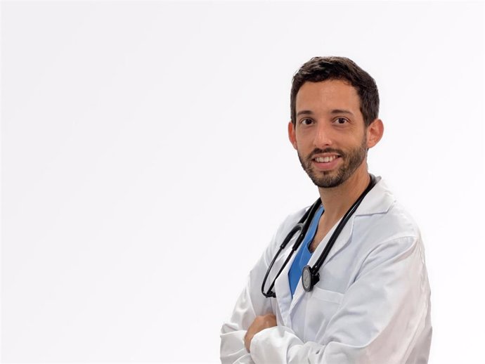El doctor Javier Diaz, jefe de la Unidad de Oncología Médica de HM Santa Elena