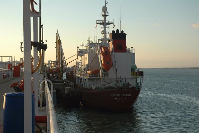 Cepsa supera con éxito la auditoria de inspección de sus servicios en instalaciones y operaciones del Puerto de Huelva.