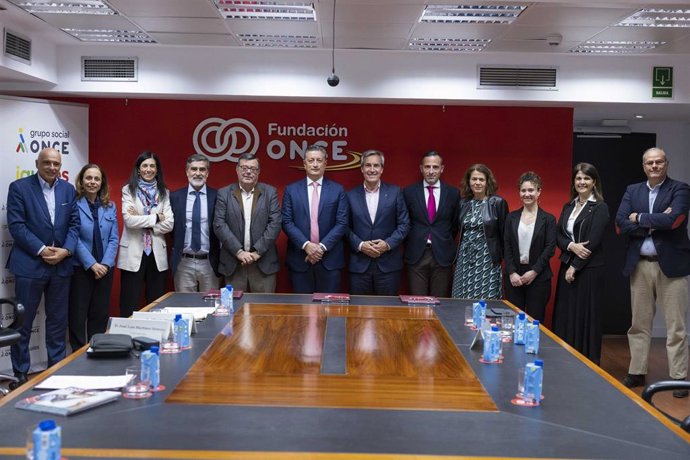 Fundación ONCE, ILUNION y Hermanas Hospitalarias firman un acuerdo para impulsar la integración laboral de las personas con discapacidad