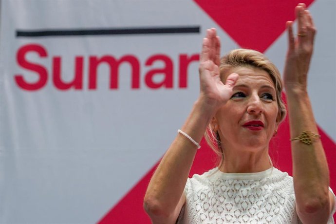 La vicepresidenta segunda del Gobierno y ministra de Trabajo y Economía Social, Yolanda Díaz, durante acto de escucha de su proyecto Sumar en Andalucía a 19 de marzo del 2023 en Sevilla. Andalucía. Primer acto de escucha del proyecto Sumar en Andalucía,