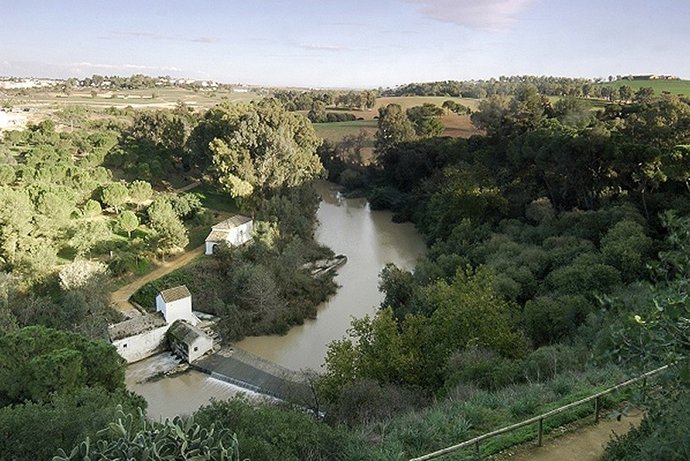 Archivo - Vista río Guadaíra desde hotel Oromana en Alcalá de Guadaíra (Sevilla).