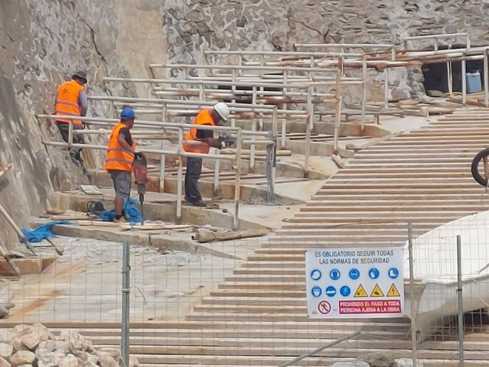 Obras en el puerto de Banyalbufar