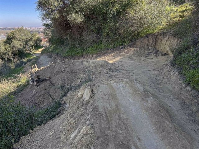 Una de las rampas del "circuito ilegal" de motocross