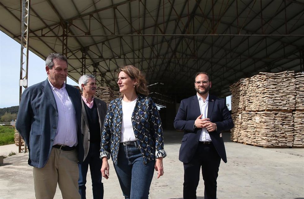 La vicepresidenta del Gobierno y ministra para la transición Ecológica y el Reto Demográfico, Teresa Ribera, visita la finca La Almoraima en Castellar de la Frontera (Cádiz)