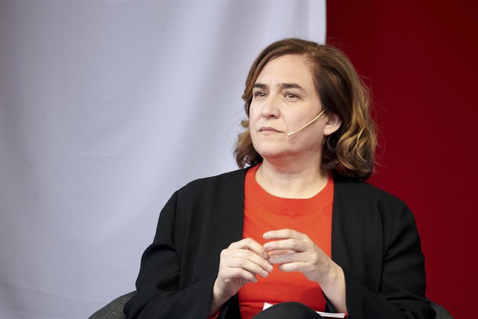 Ada Colau durante un acto abierto para toda la ciudadanía, en Plaa Sóller, a 18 de marzo de 2023, en Barcelona, Catalunya (España). 