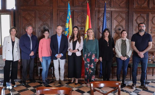 Reunió en el Palau de la Generalitat sobre un estudi per a analitzar els biaixos de gènere en la negociació col·lectiva