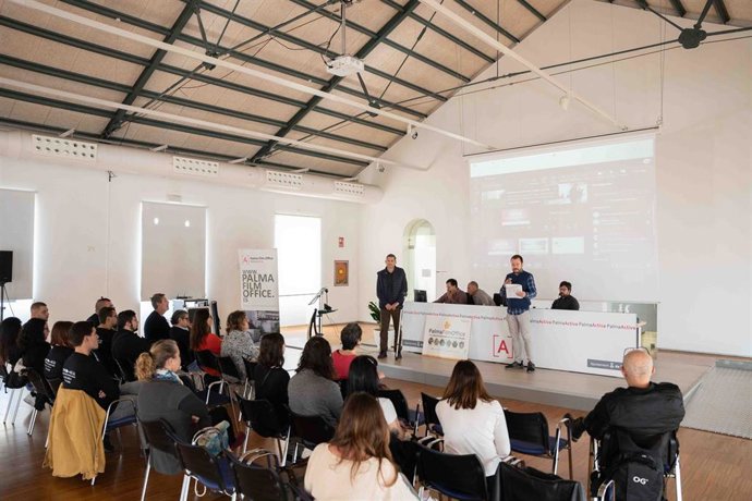 PalmaActiva acoge la charla para profesionales 'Com filmar a Palma'