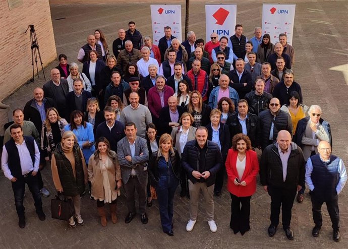 El presidente de UPN, Javier Esparza, se reúne con cargos del partido en Marcilla.
