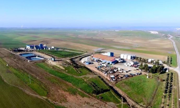 Archivo - Vista aérea de las instalaciones de la empresa sevillana Kaura.