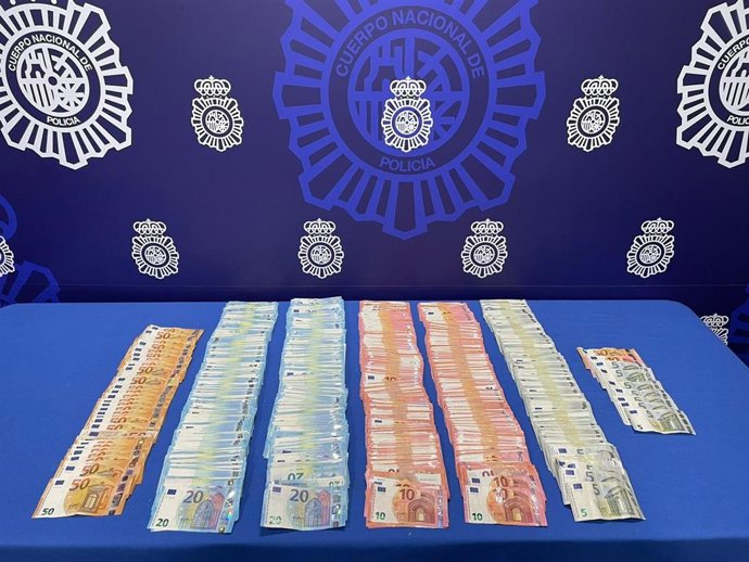 Cerca de 32.000 euros intervenidos a los detenidos