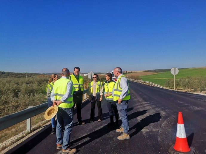Visita a la carretera A-386, en los términos municipales cordobeses de Santaella y Montalbán.