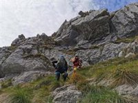 Rescatan a un inglés en la vía ferrata de Socueva tras sufrir síntomas de ictus