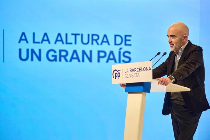 Archivo - El candidato del PP a la Alcaldía de Barcelona, Daniel Sirera, en el Auditorio MGS, en Barcelona.