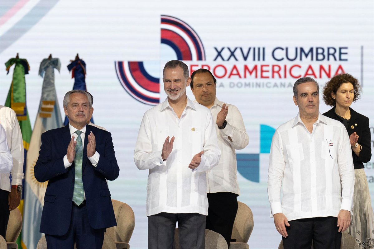 El Rey llama a la unidad iberoamericana en defensa de la democracia y