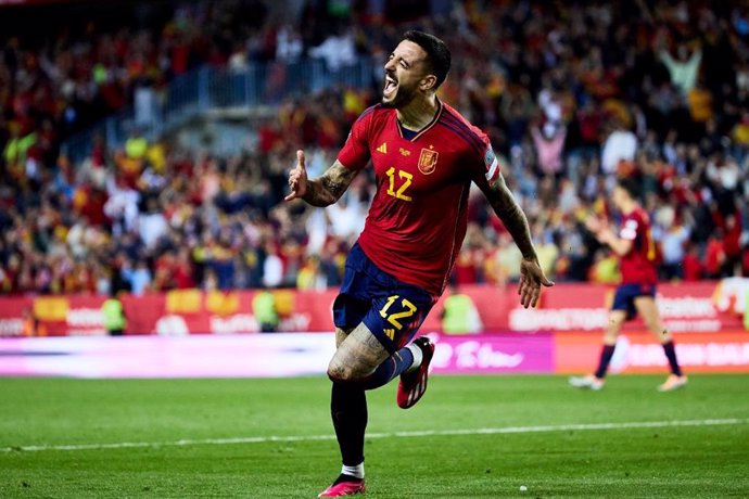 Joselu, debut con España