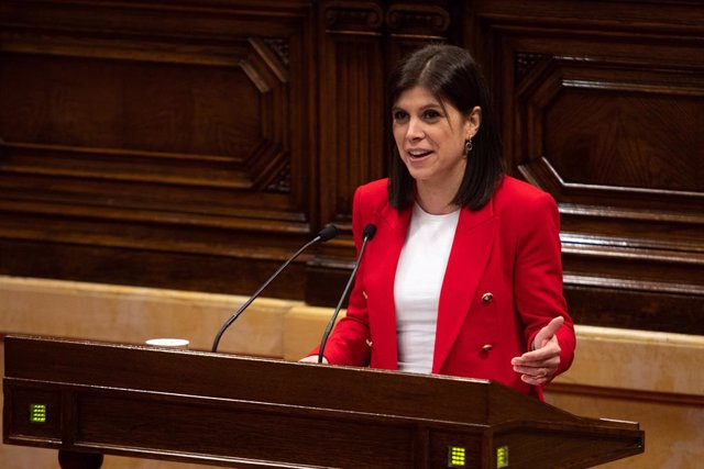 La secretària general adjunta d'ERC i portaveu del partit, Marta Vilalta, intervé durant una sessió plenària al Parlament de Catalunya
