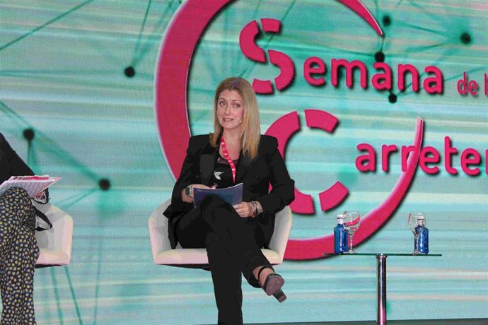 La directora general de Carreteras, María Casajús, durante su participación en el congreso nacional de la '32 Semana de la Carretera', celebrada en Madrid
