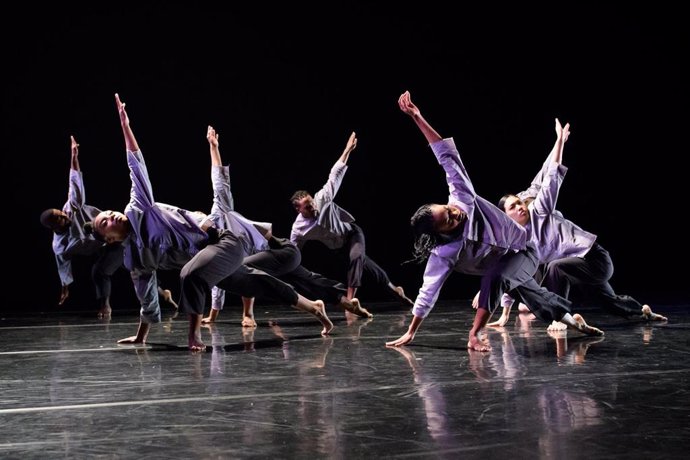 Archivo - Imagen de un espectáculo de una edición anterior del festival de danza de Itálica