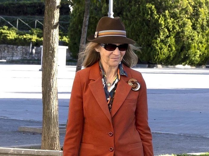 LA INFANTA ELENA EN LA PLAZA DE NAVALCARNERO