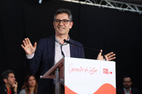 Bolaños critica "el resurgir de una España en blanco y negro" con Vox y reprocha al PP que "se ponga de perfil"