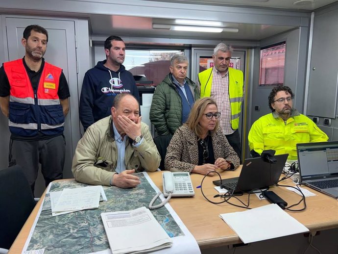 Reunión del CECOP presidida por Mayte Pérez.